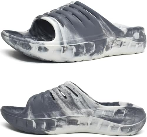 Men's slides and slippers